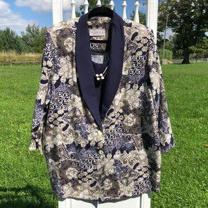 Amy Su Kung 3/4 Sleeves Rolled Collar Jacket with attached Tank Top and Beads